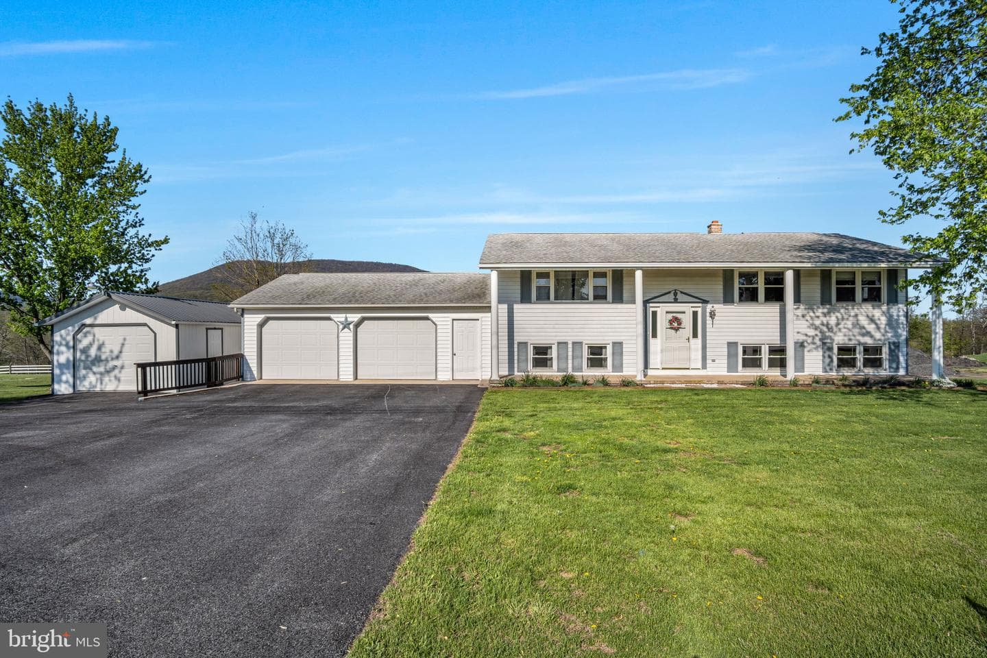 535 Shed Road photo 2