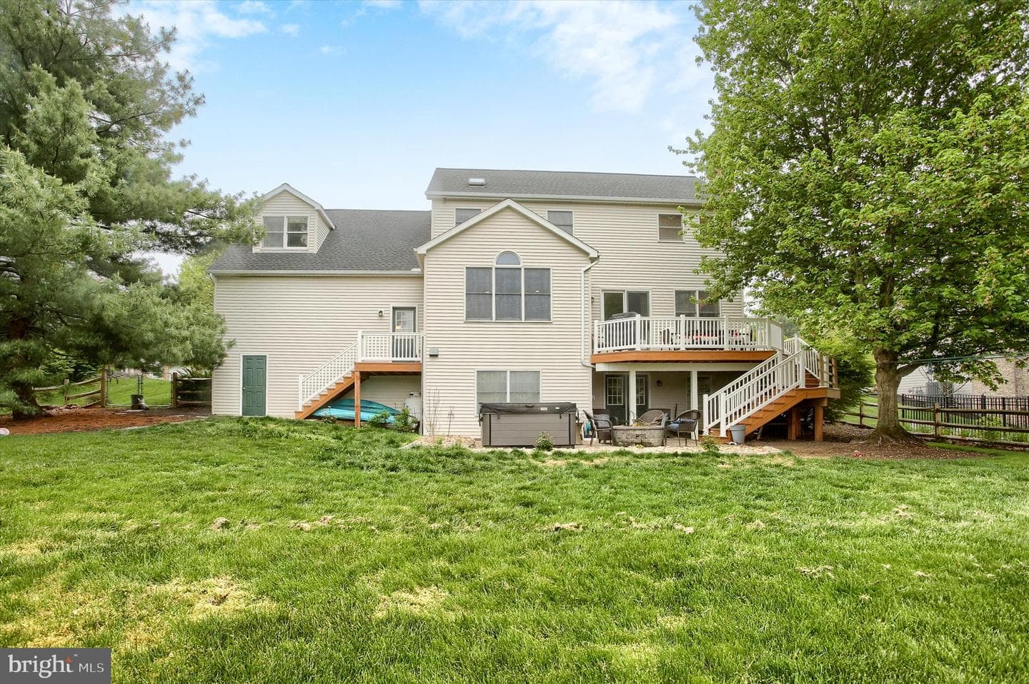 328 E Meadow Drive photo 36