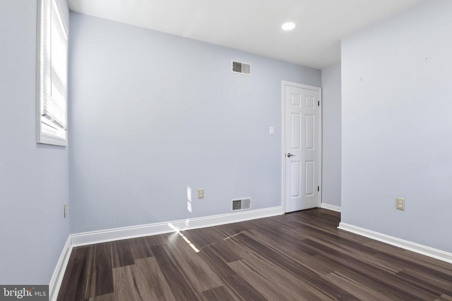 604 D Street photo 18