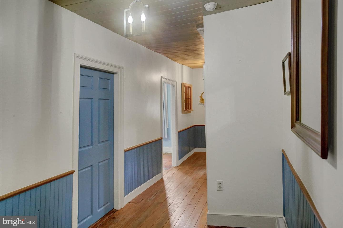 55 E Main Street photo 7