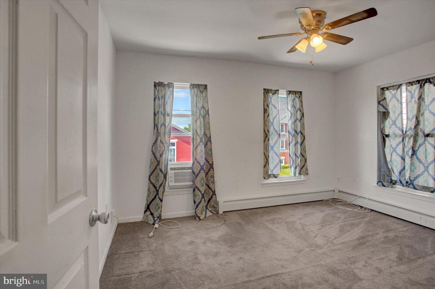 114 E Orange Street photo 11