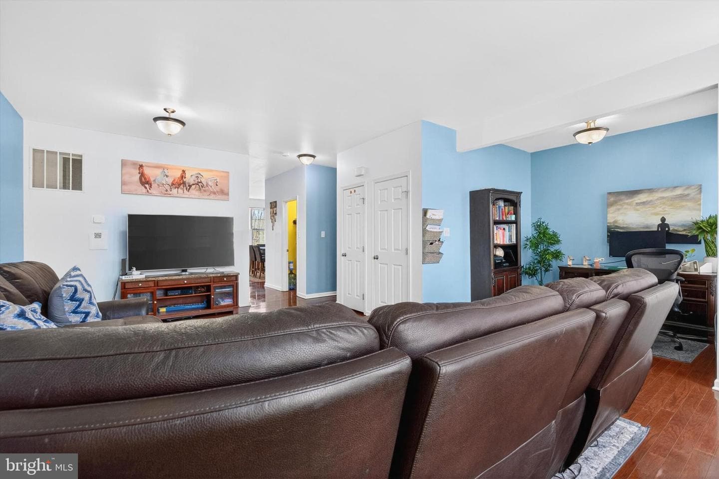 407 Brook Meadow Drive photo 9