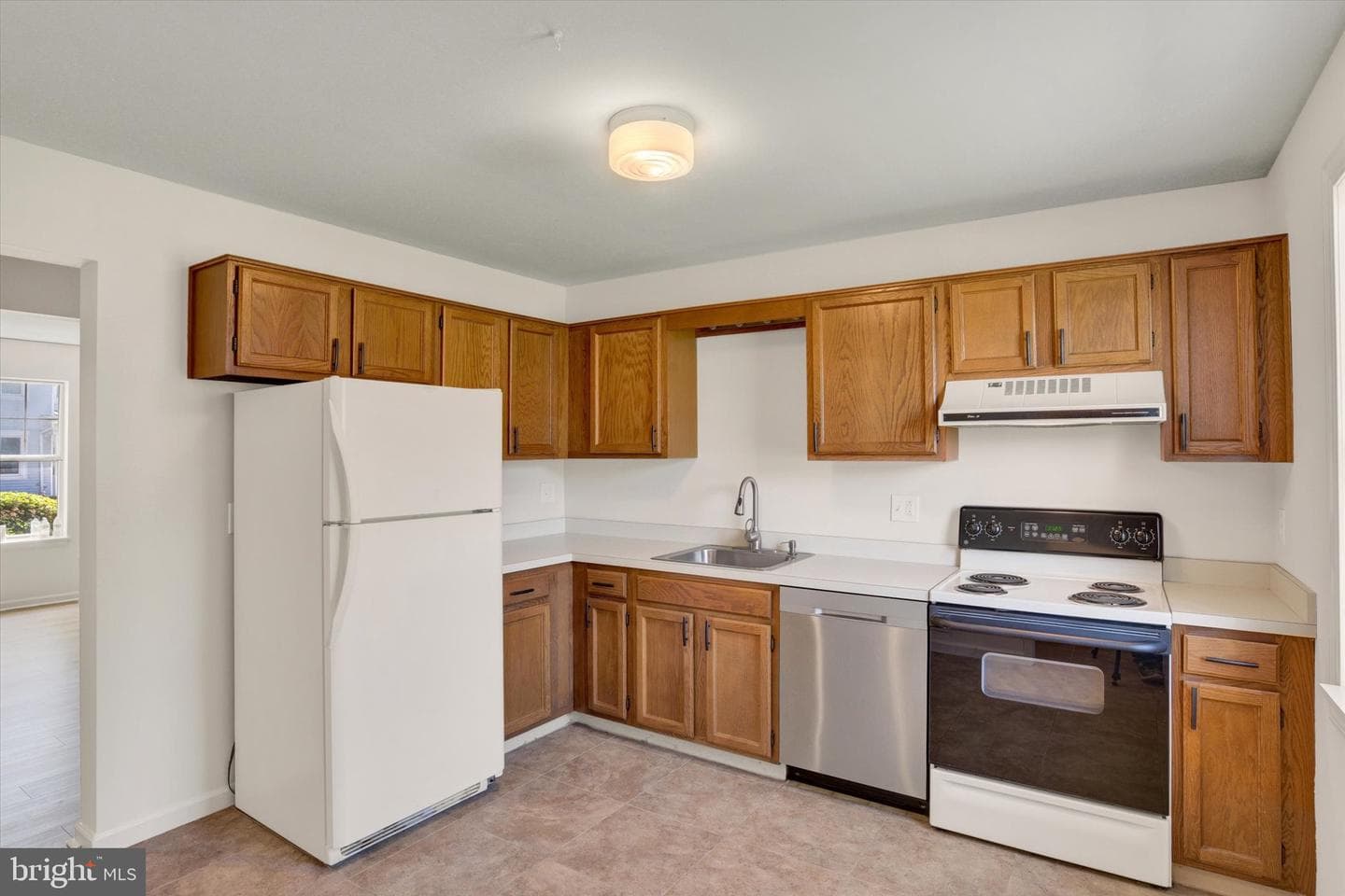 883 Old Silver Spring Road photo 10