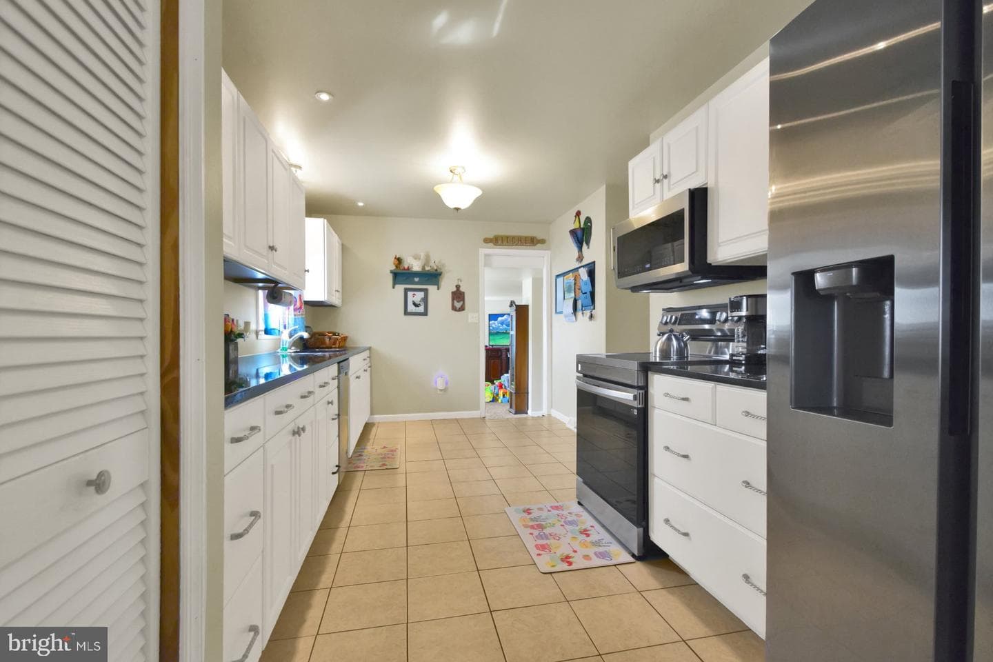 408 Penn Street S photo 8