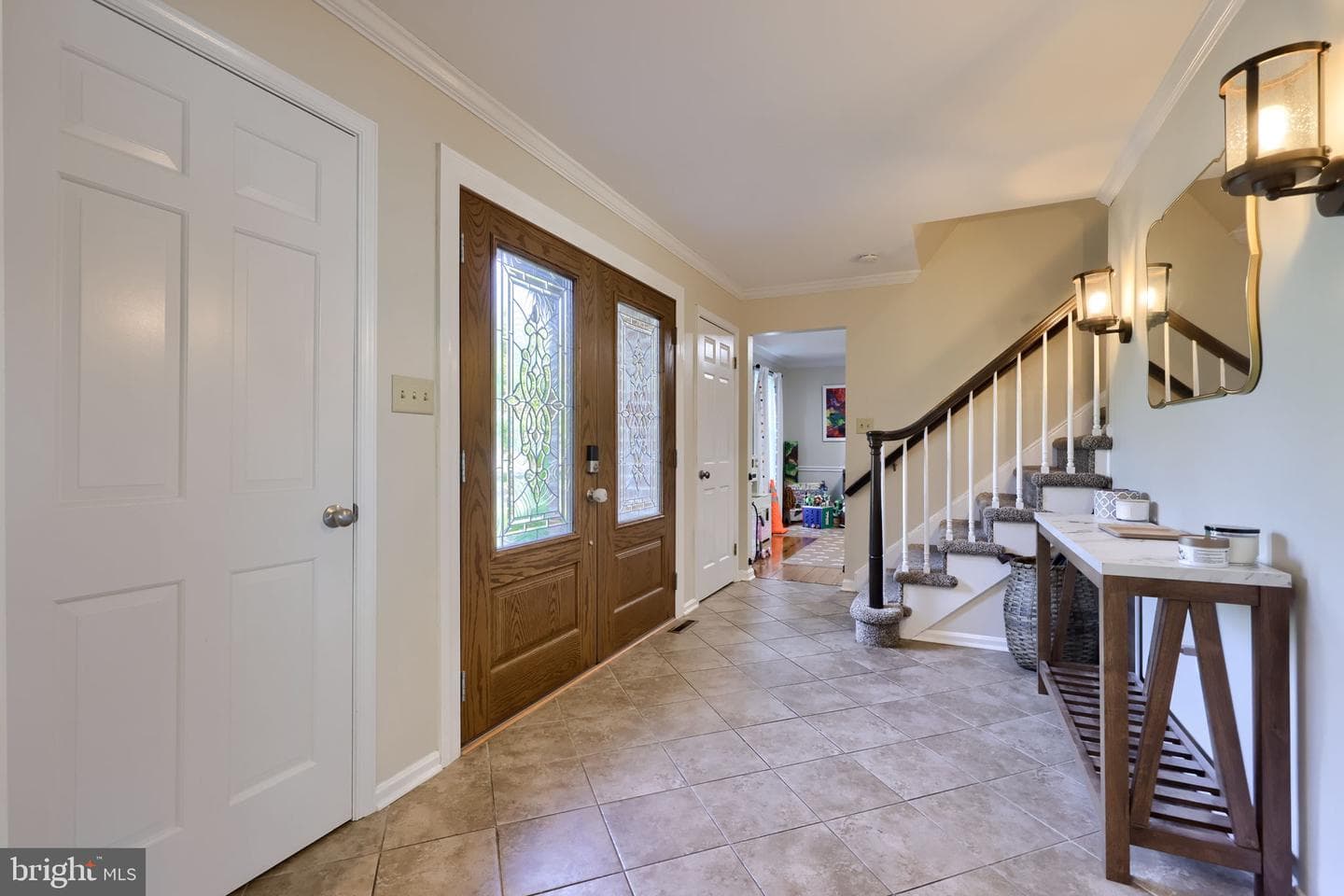483 Woodcrest Drive photo 17