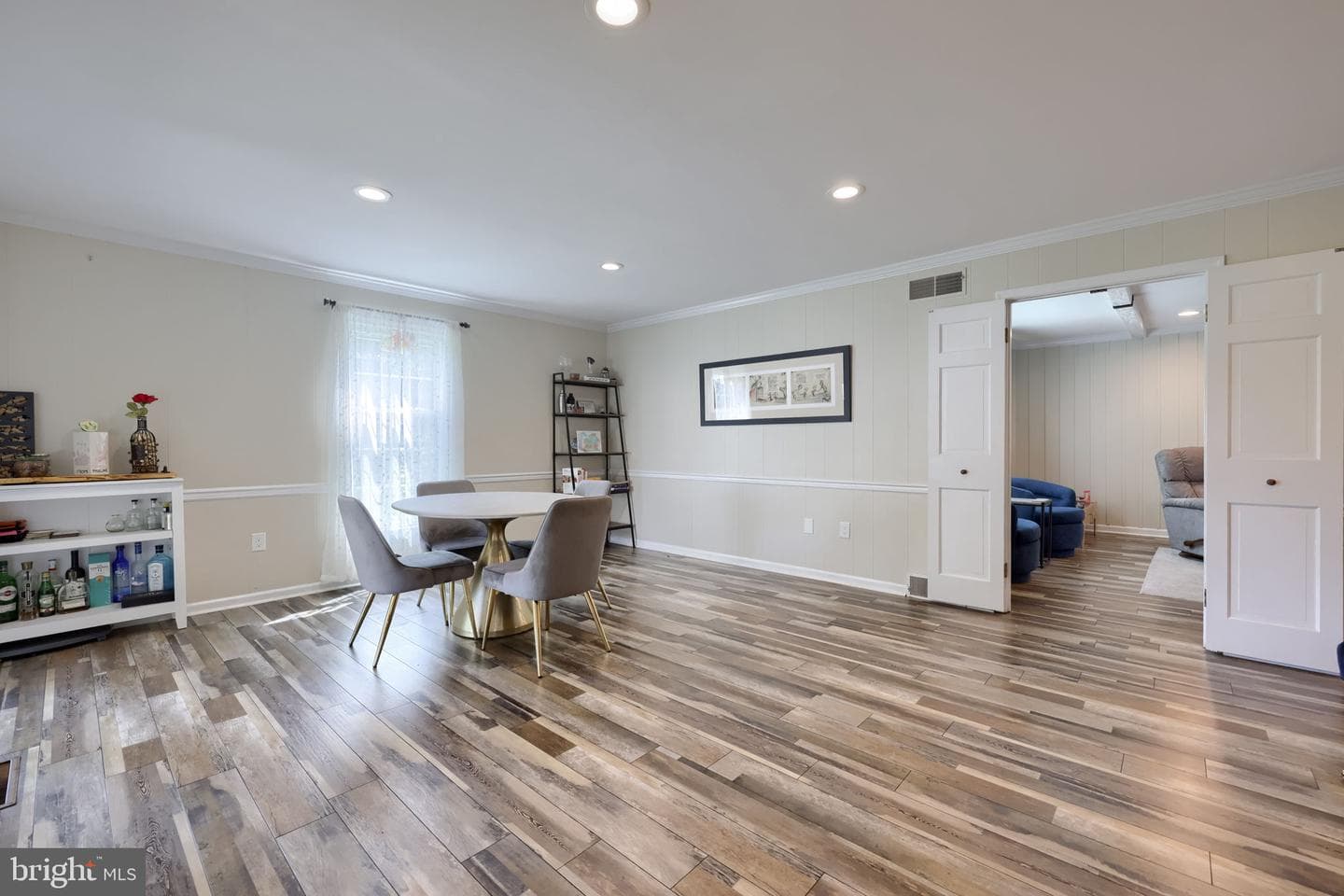 483 Woodcrest Drive photo 23