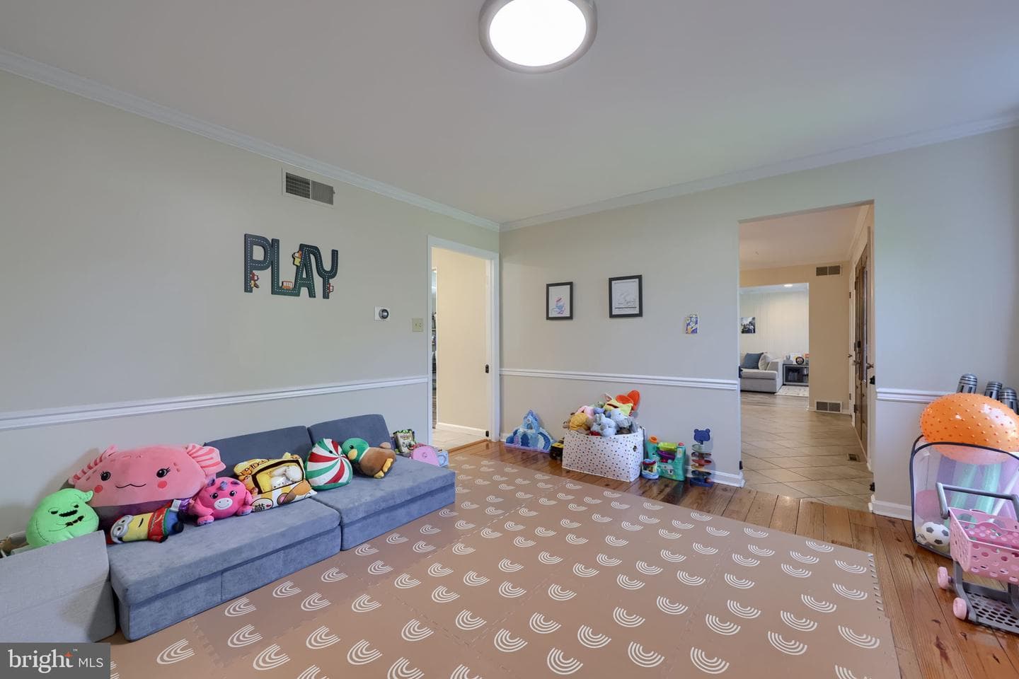 483 Woodcrest Drive photo 39