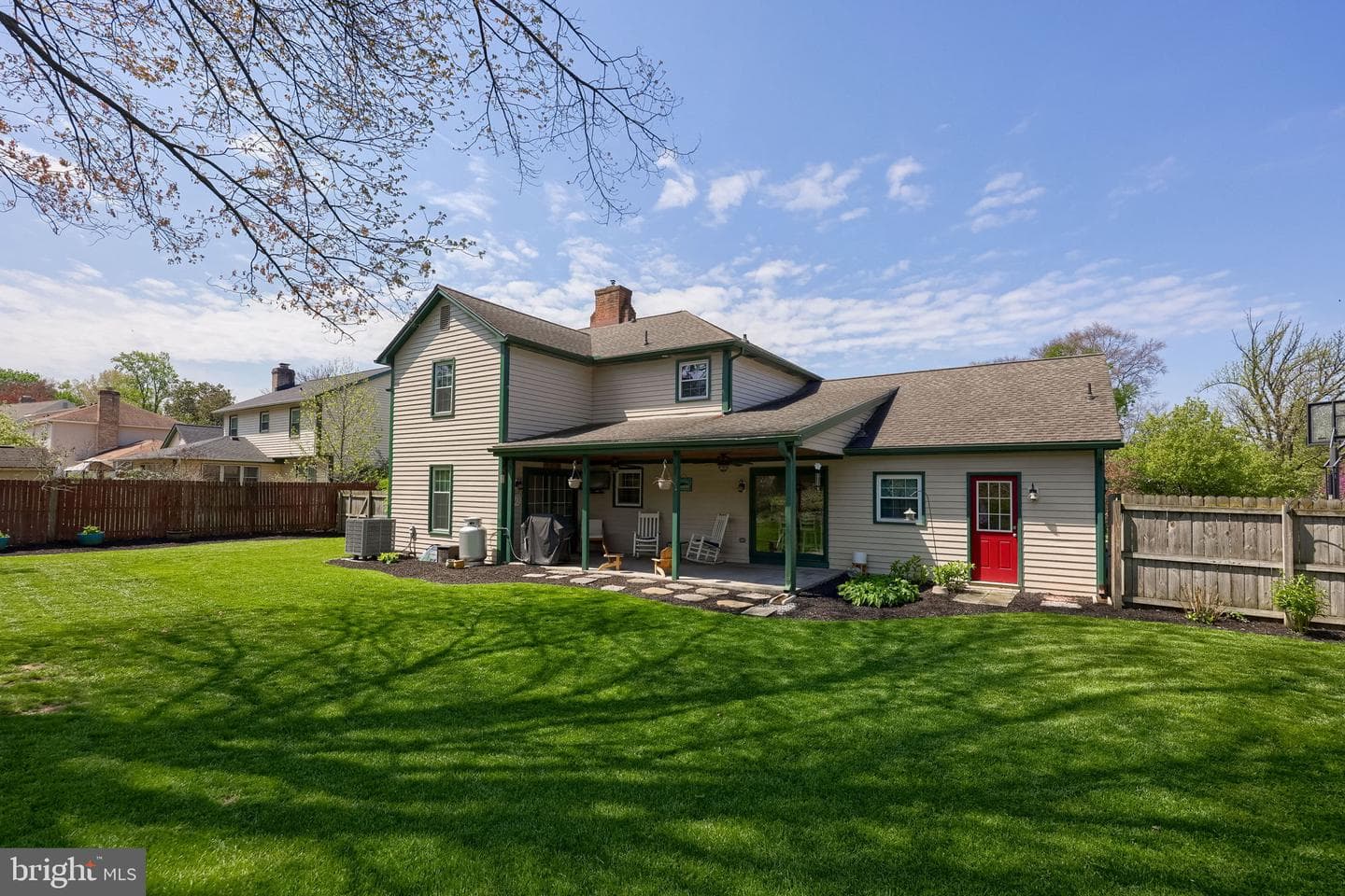 483 Woodcrest Drive photo 6