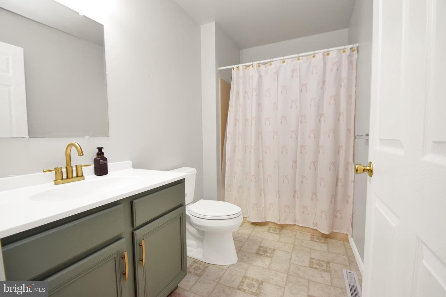 34 Larch Drive photo 11