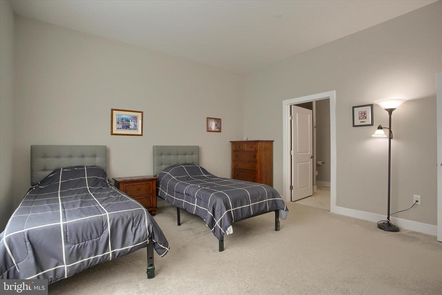 736 Aurora Drive photo 22