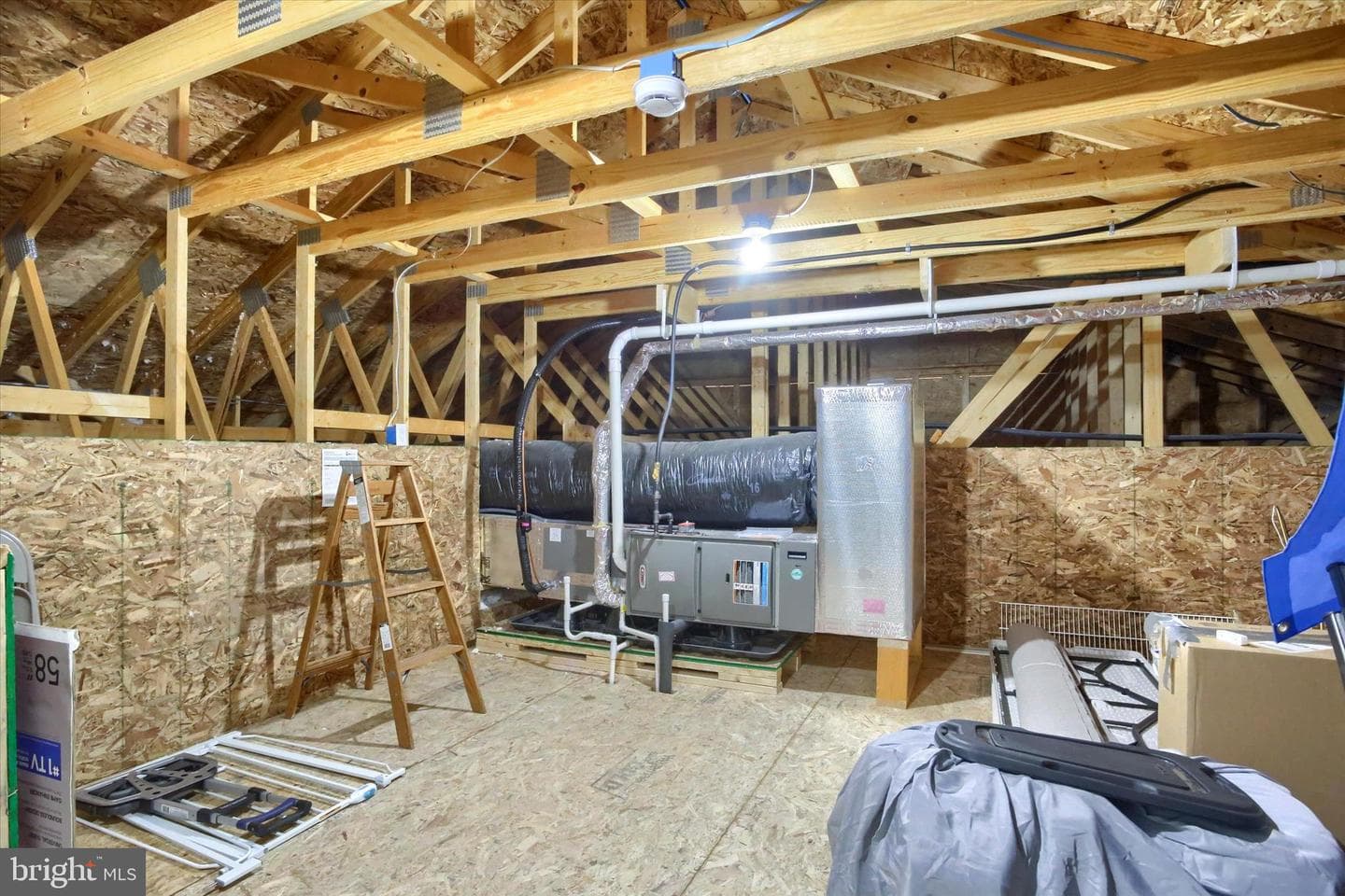 736 Aurora Drive photo 32
