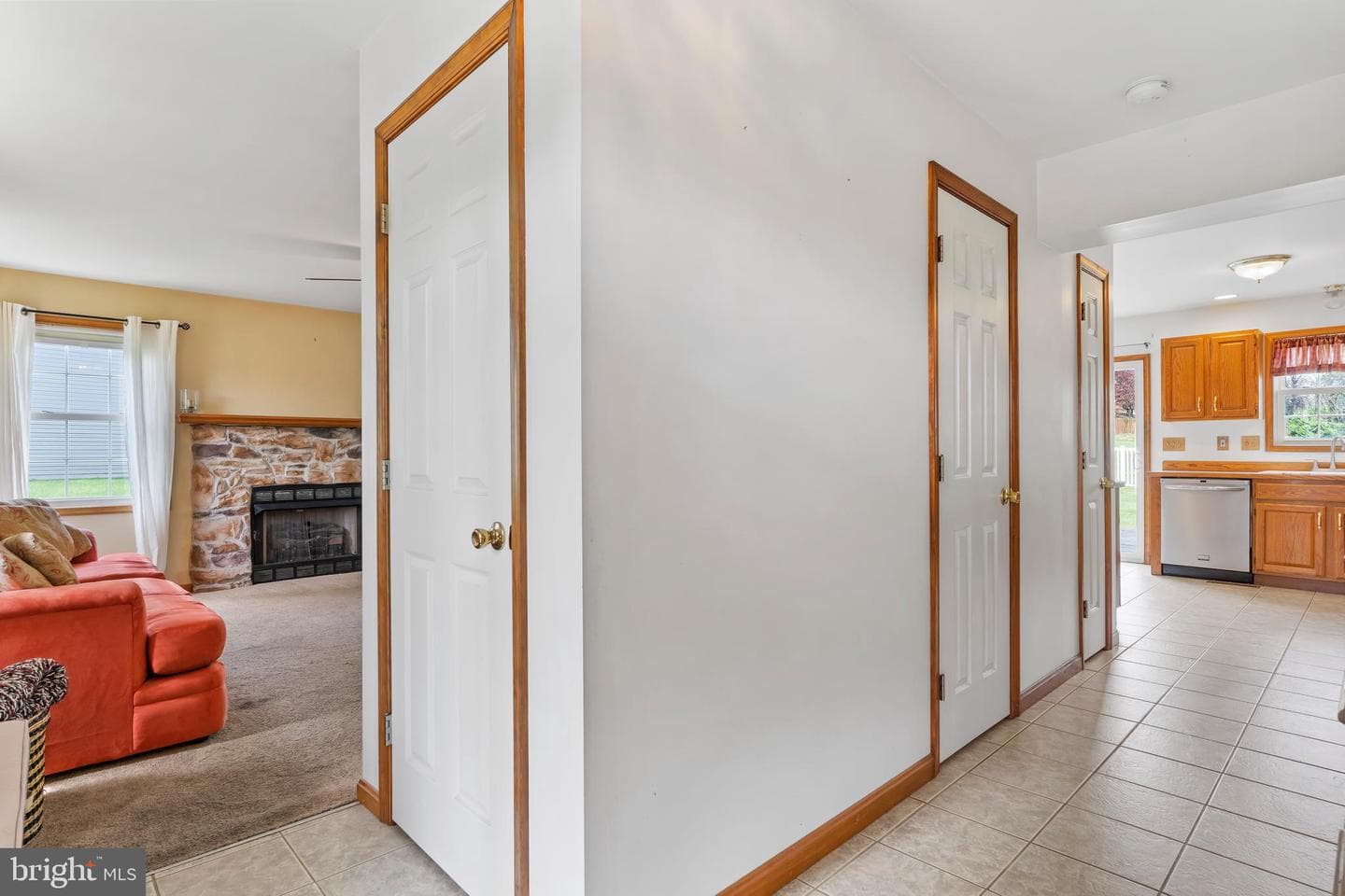 117 Woodview photo 4