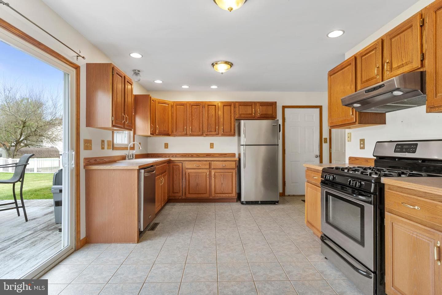 117 Woodview photo 7