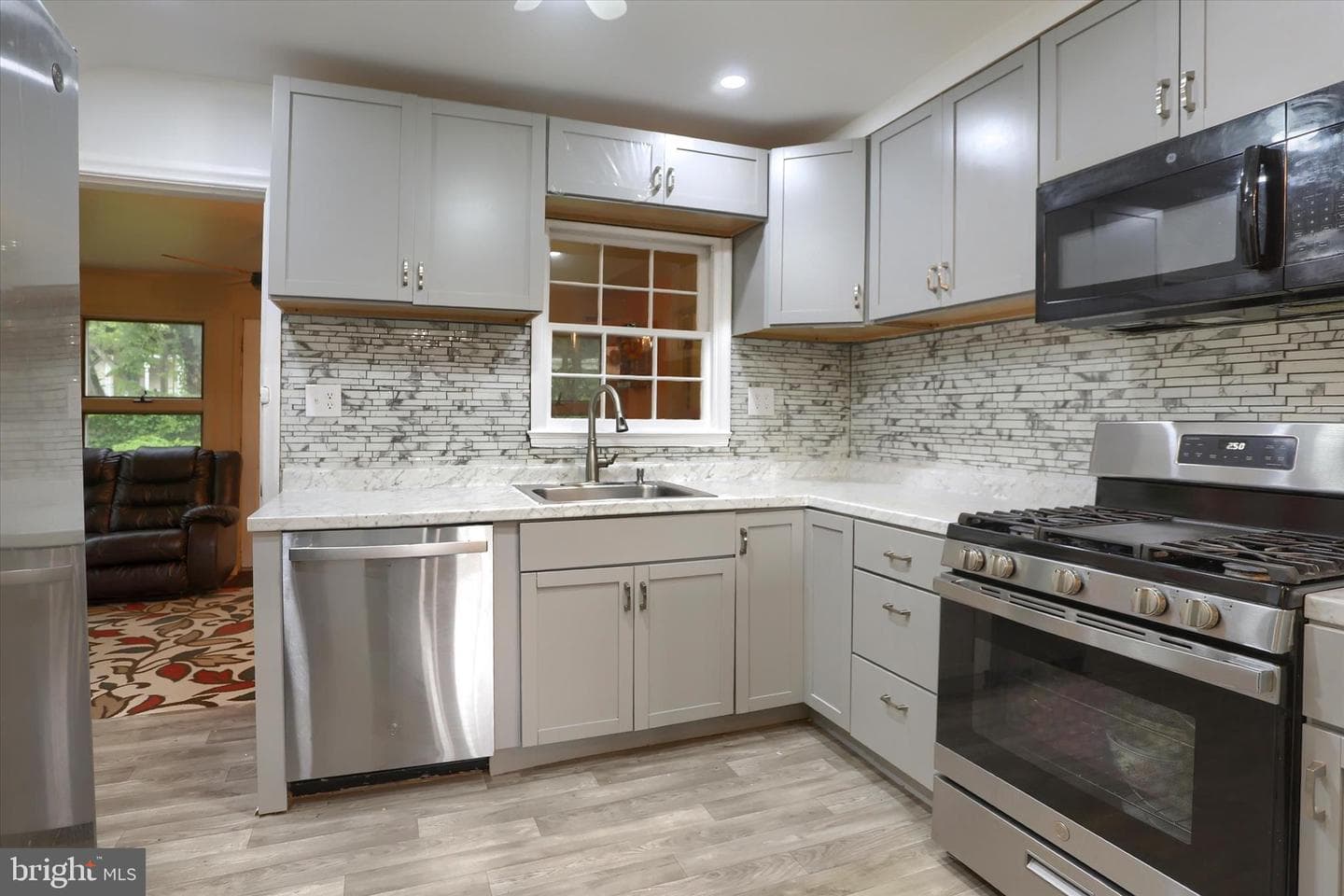 1604 Kent Road photo 14