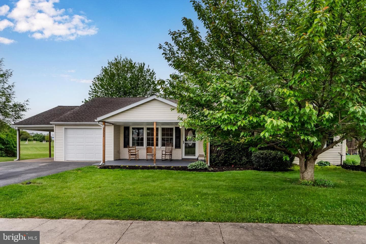 1502 Terrace Avenue photo 2