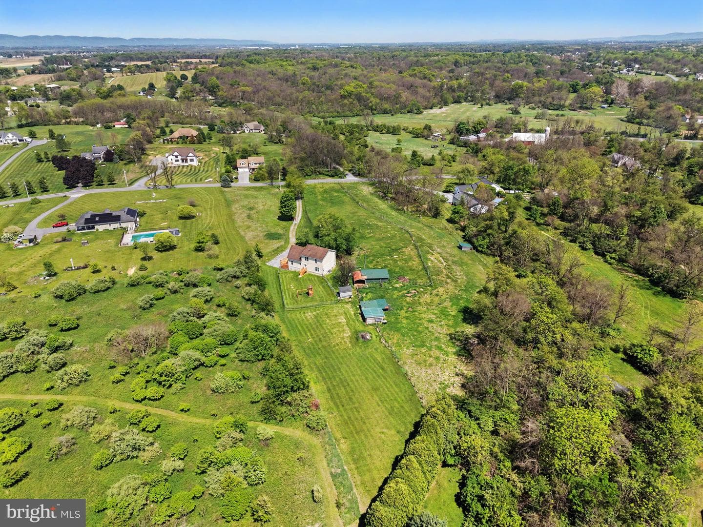 372 Kerrsville Road photo 4
