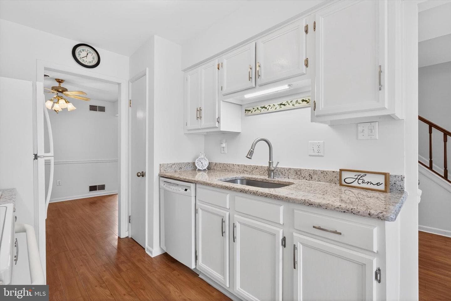 68 Drexel Place photo 9