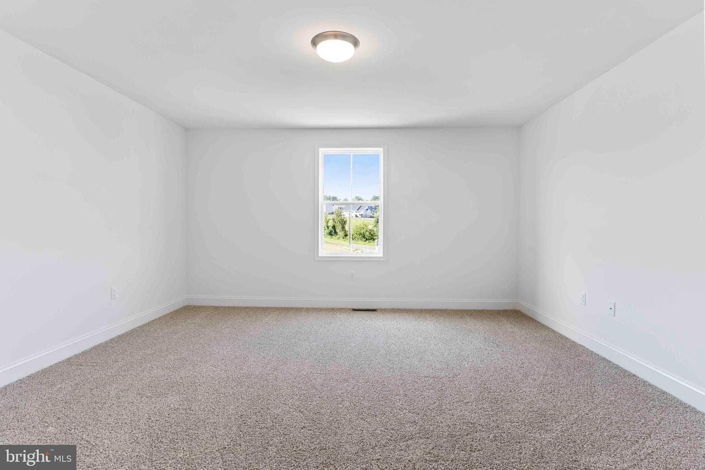 667 Brittany Drive photo 26
