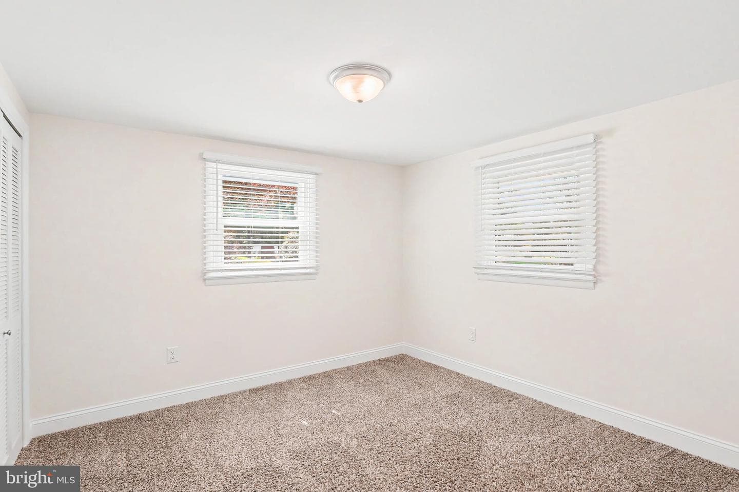 930 Hamilton Street photo 16