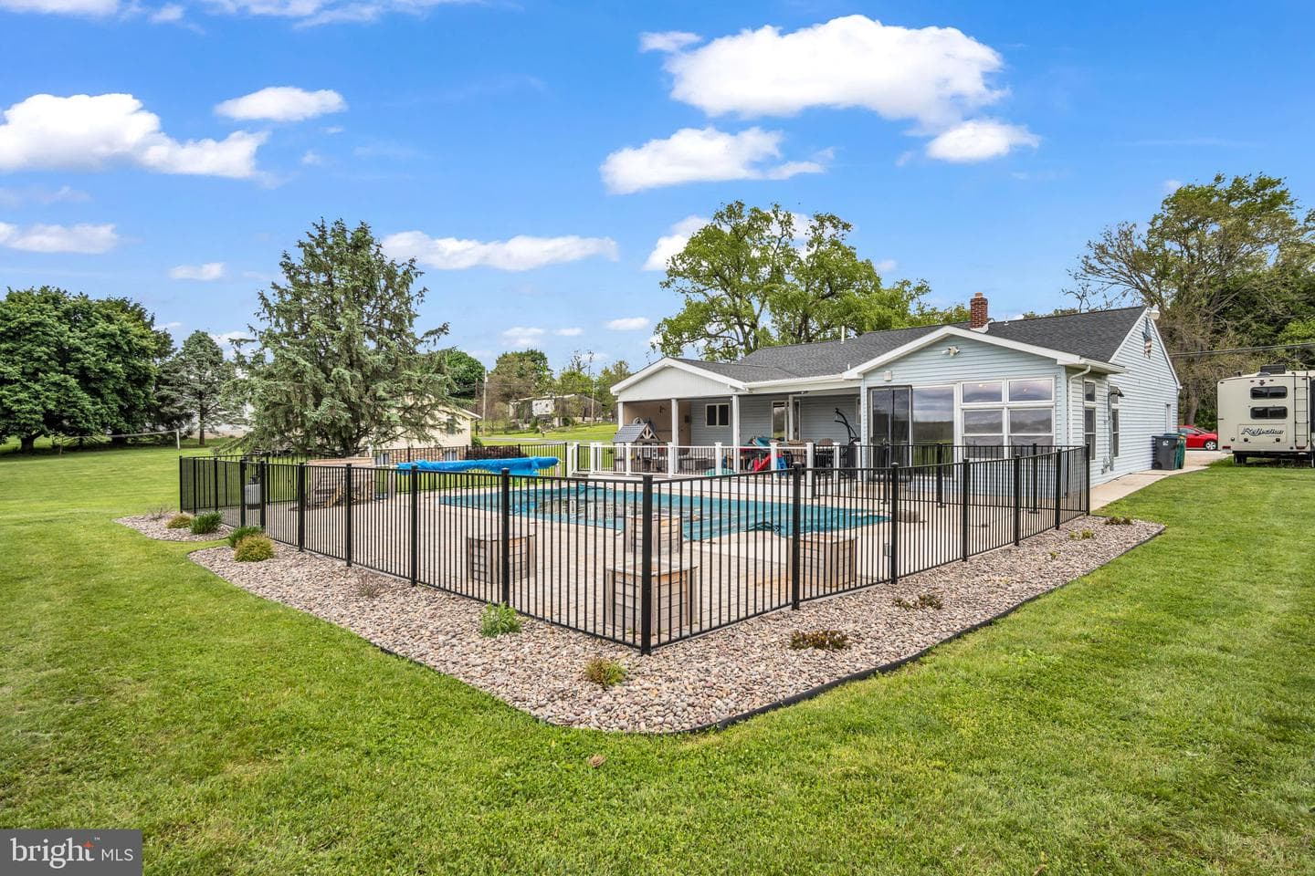 488 Petersburg Road photo 29