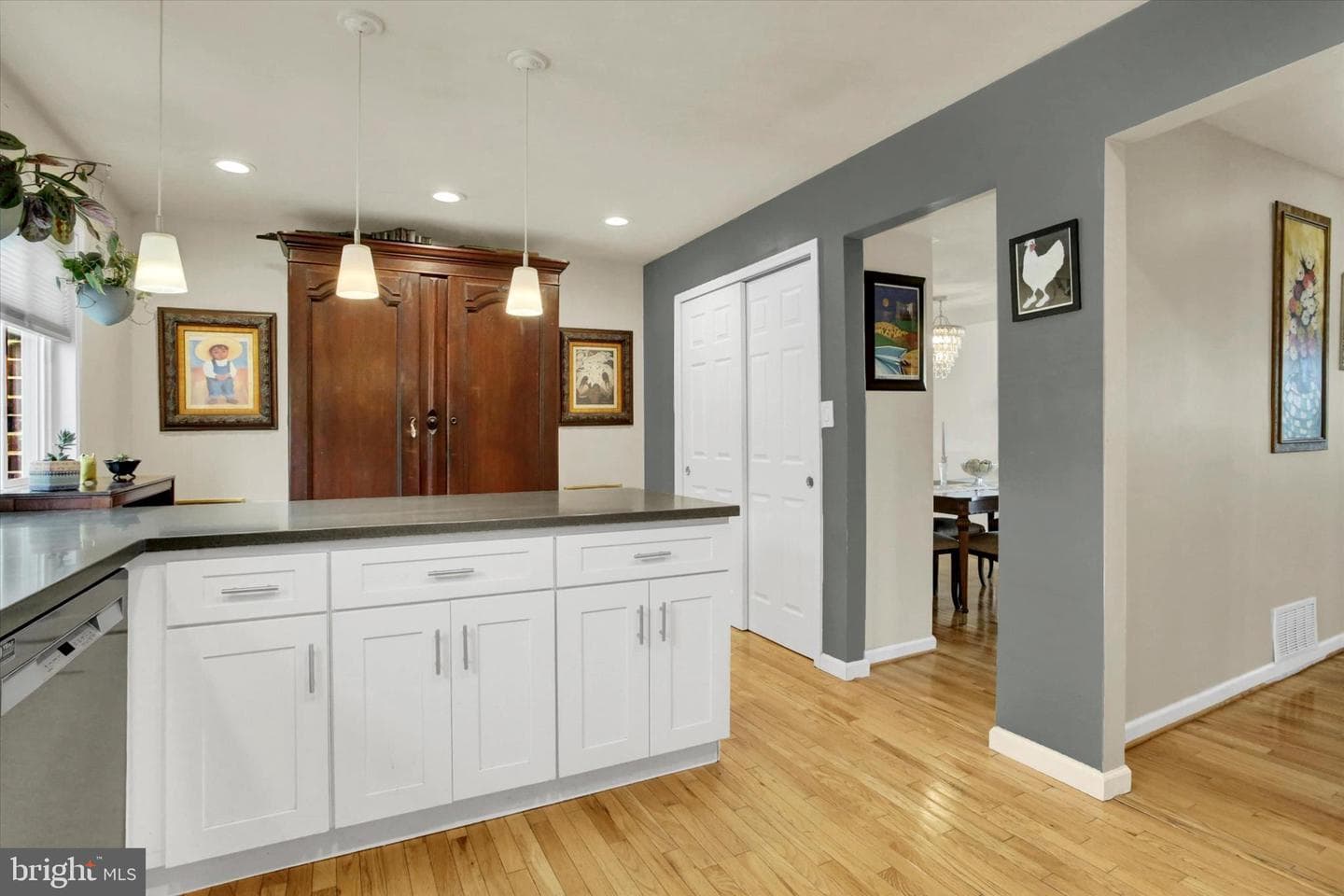 8 Campbell Pl photo 11