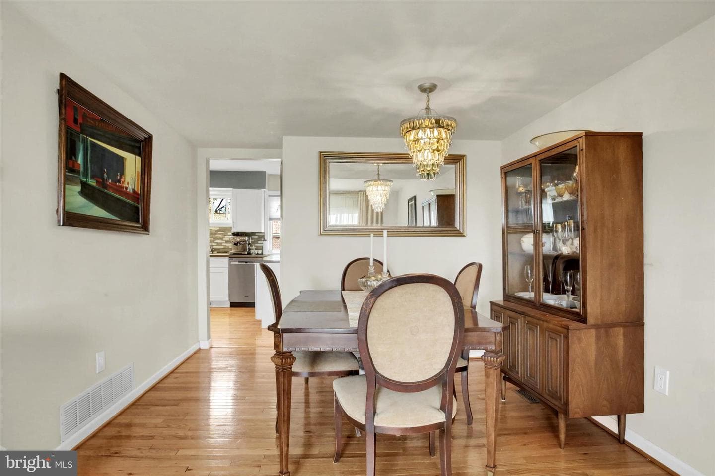 8 Campbell Pl photo 13