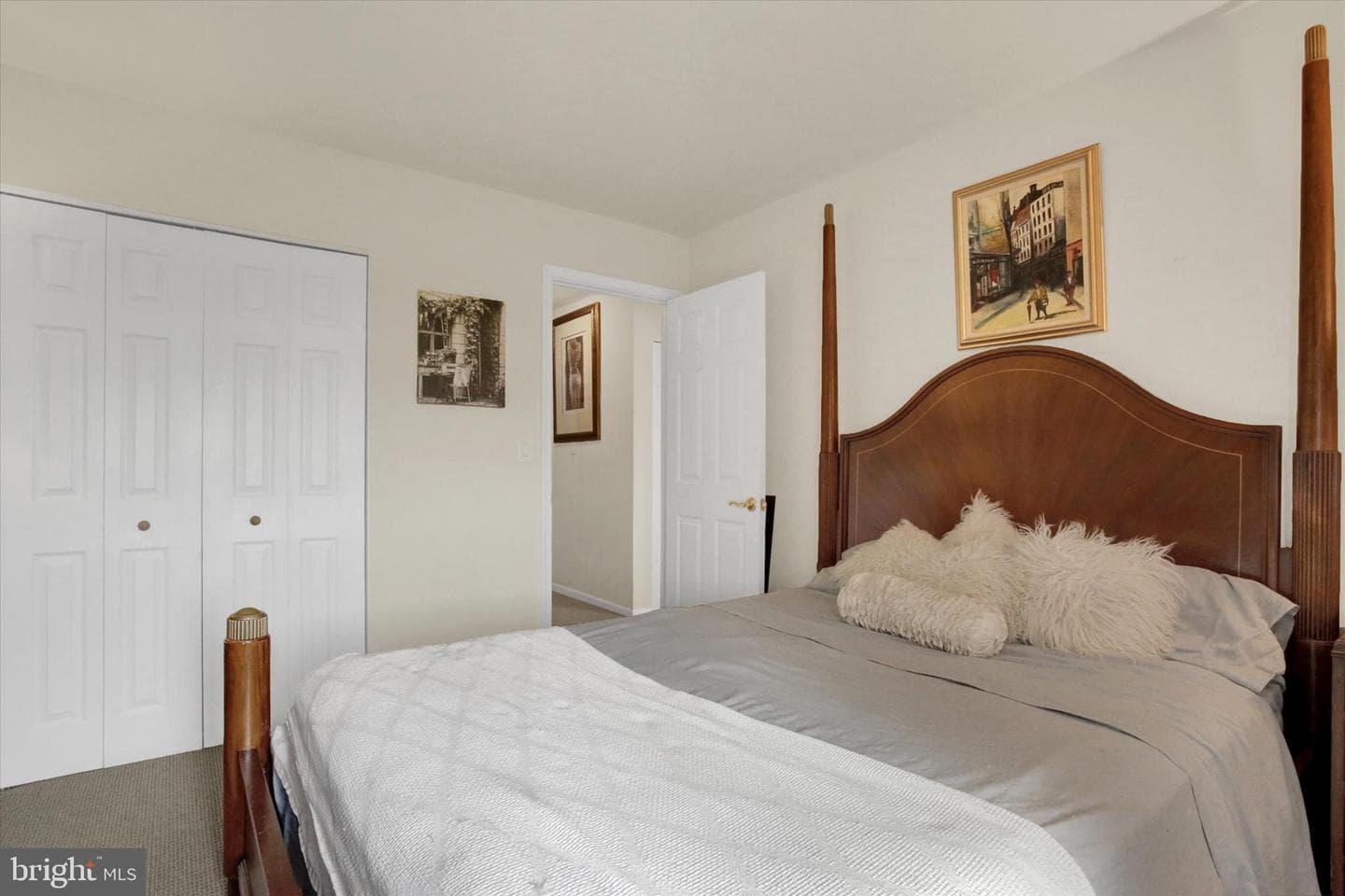 8 Campbell Pl photo 25