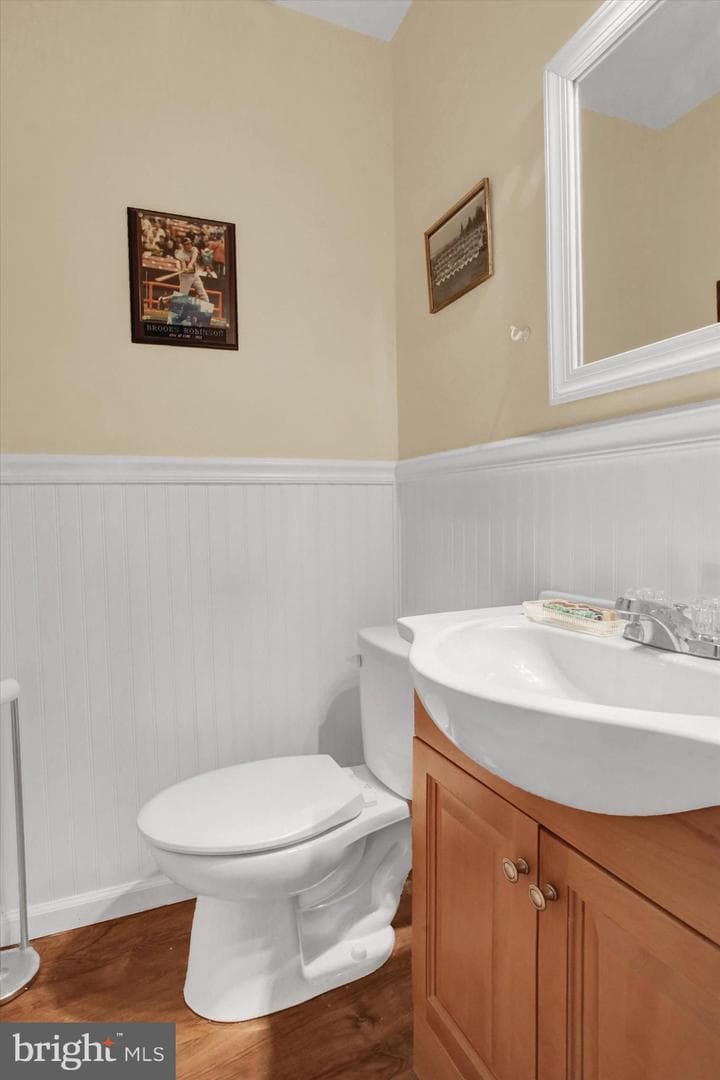 8 Campbell Pl photo 33