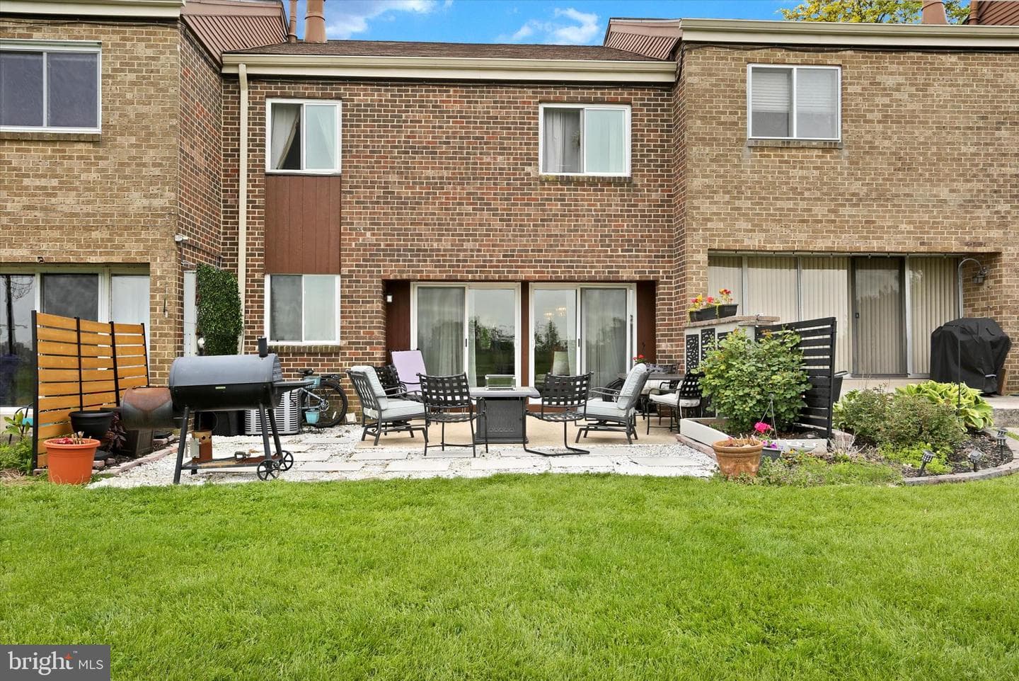 8 Campbell Pl photo 36