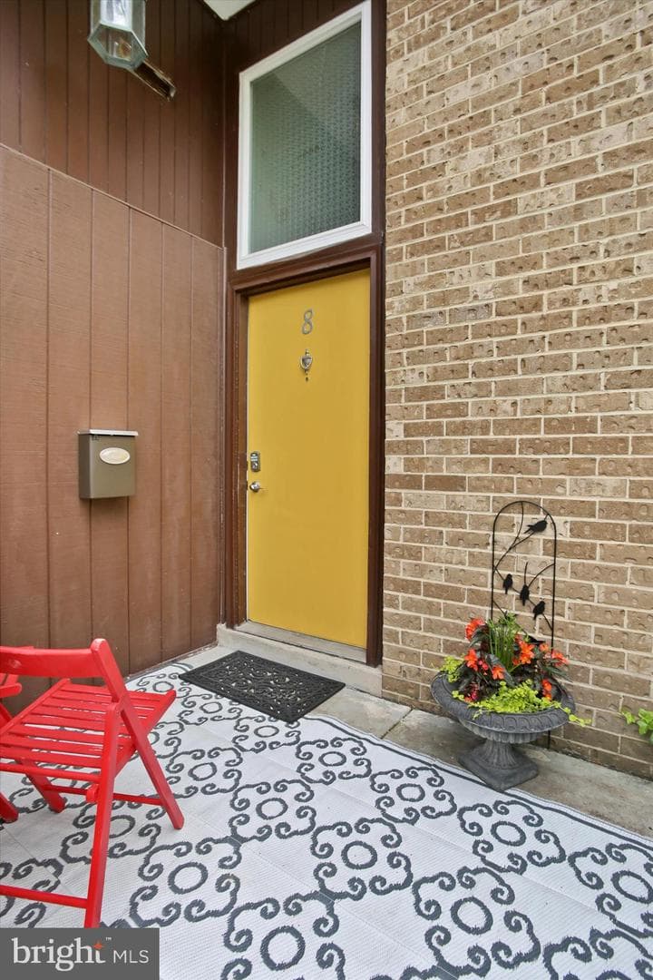 8 Campbell Pl photo 4