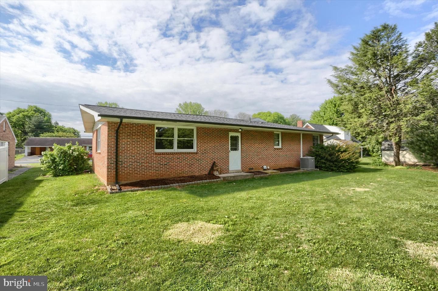 1003 Charles Street photo 36