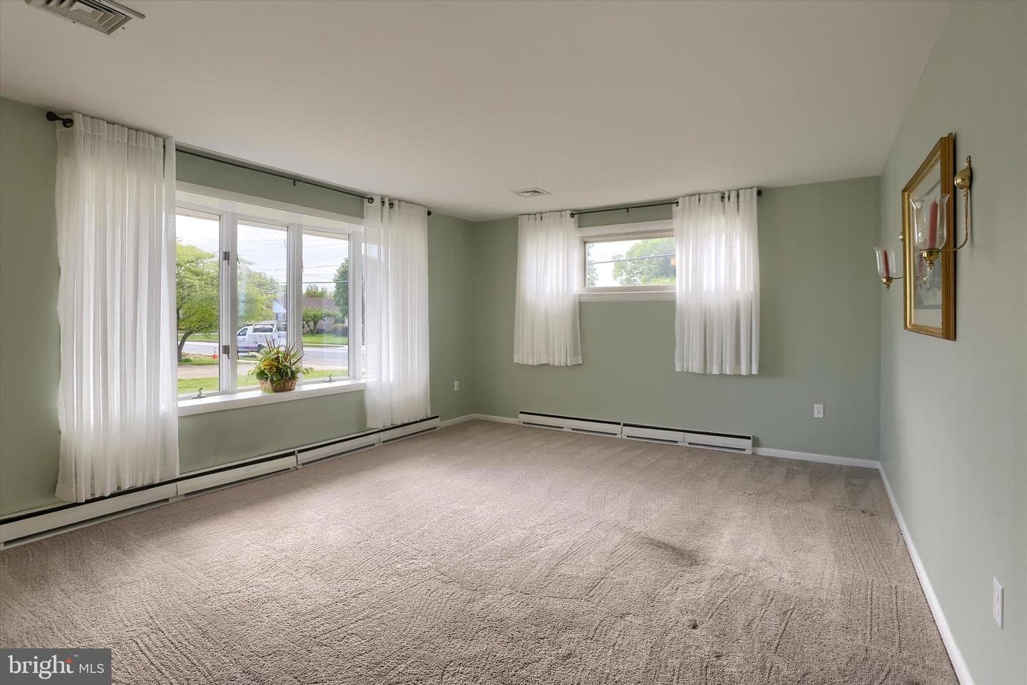 1003 Charles Street photo 4