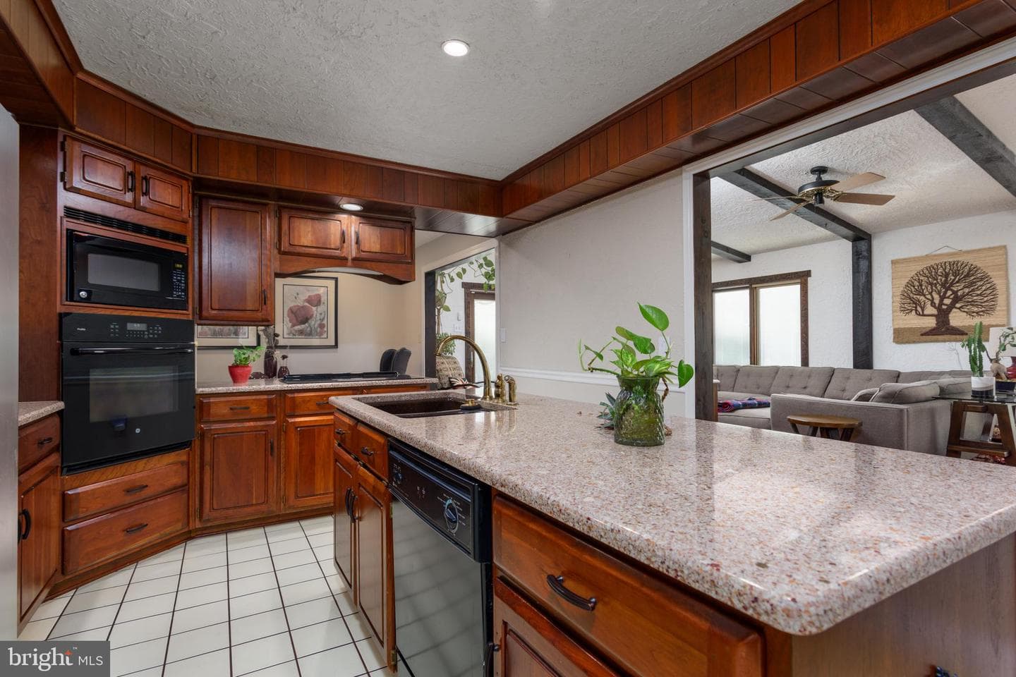 352 Blacksmith Road photo 28