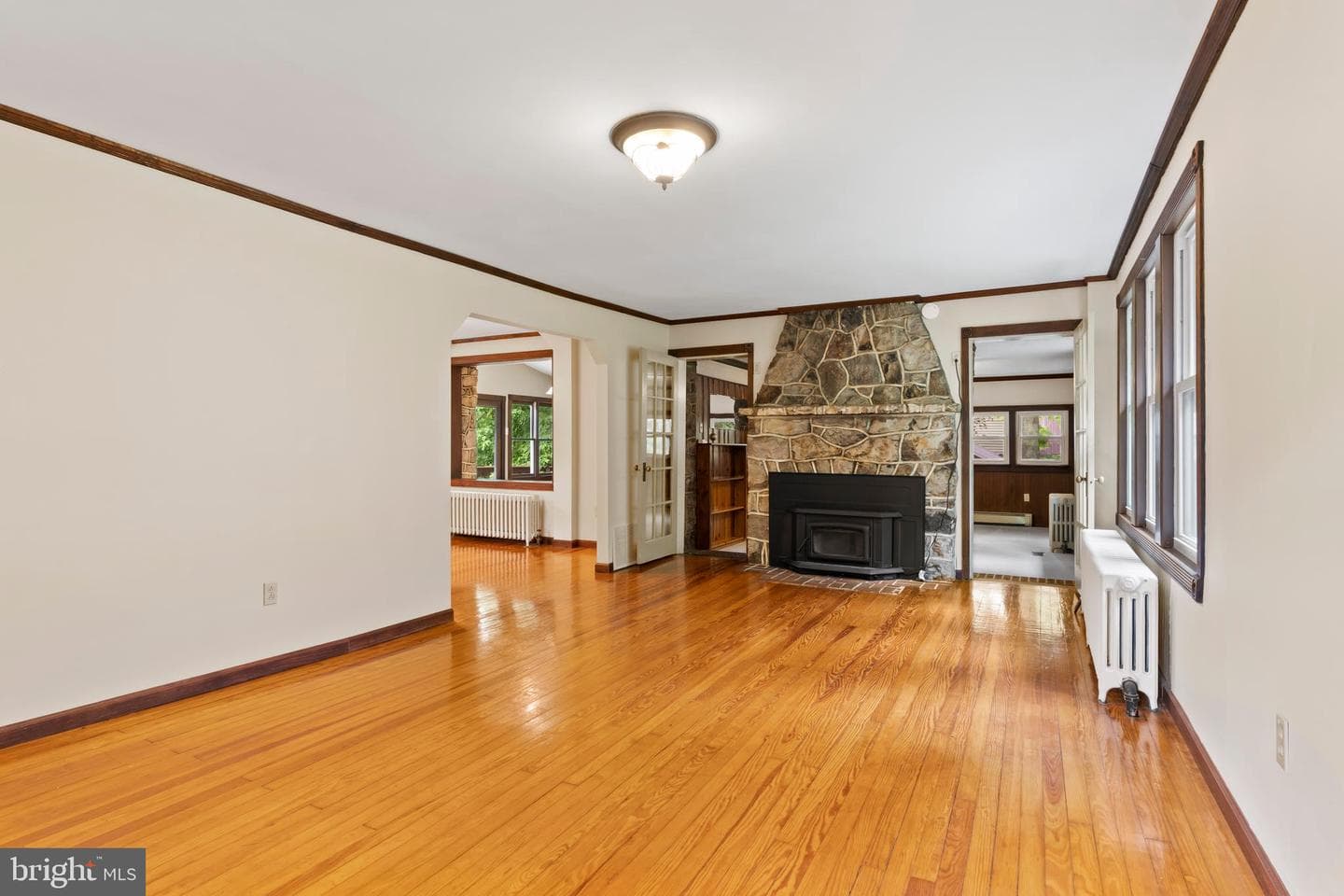 120 Yates St photo 11