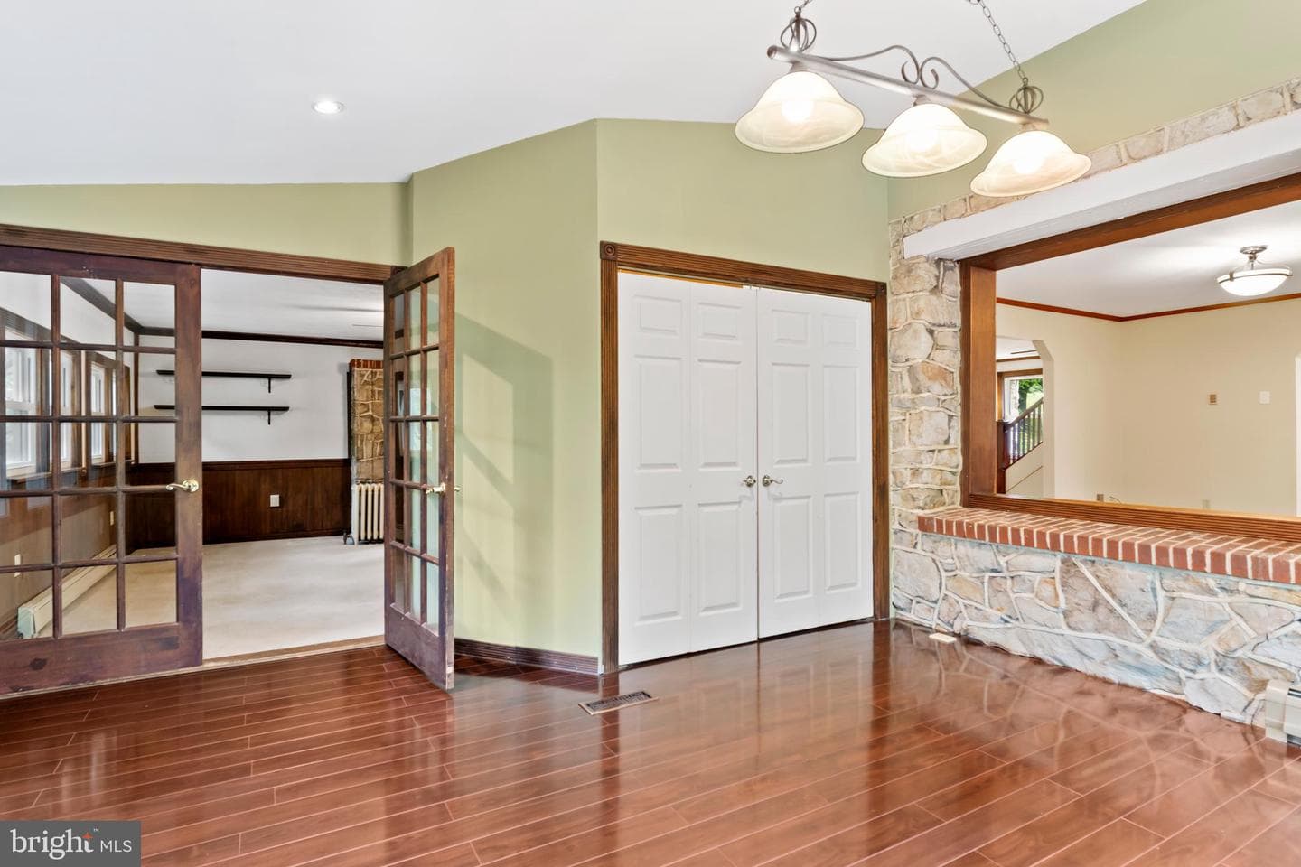 120 Yates St photo 26