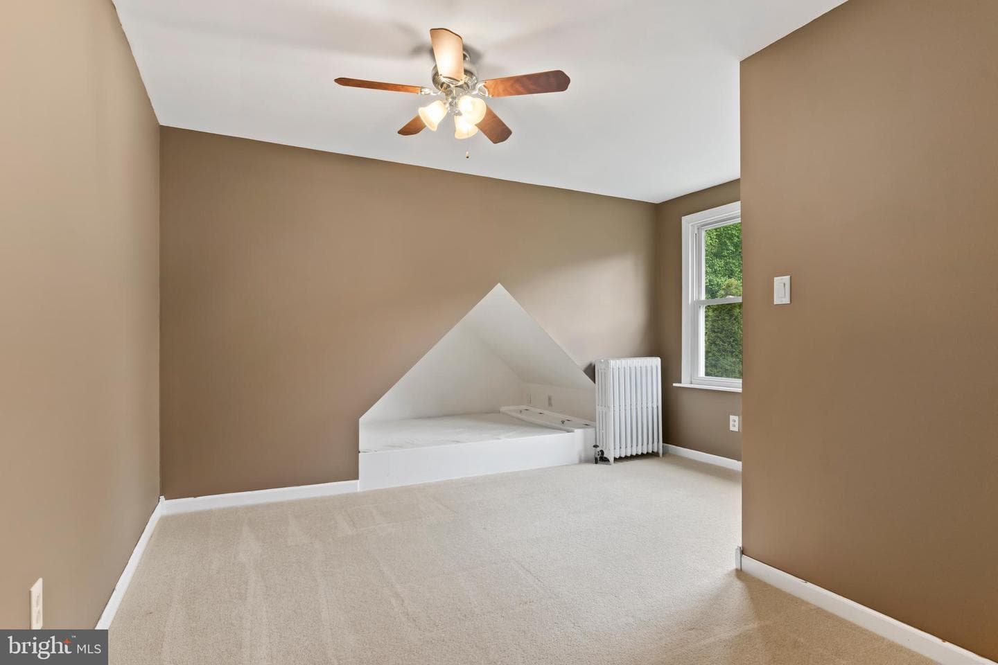 120 Yates St photo 30