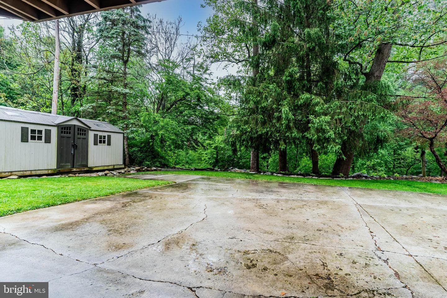 120 Yates St photo 41