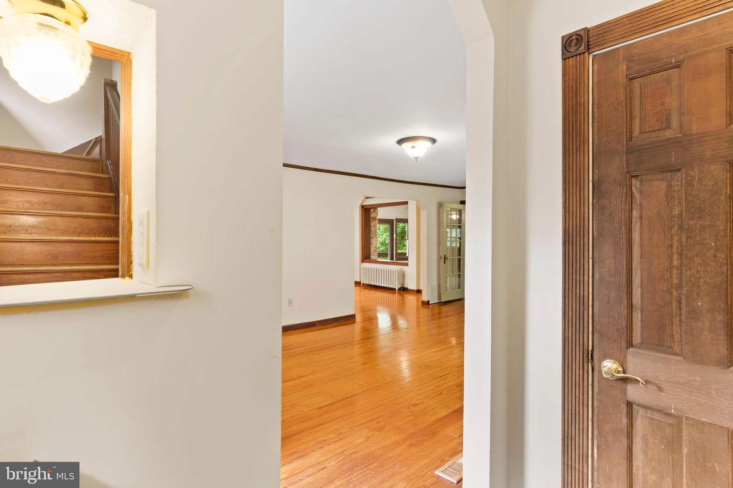 120 Yates St photo 9