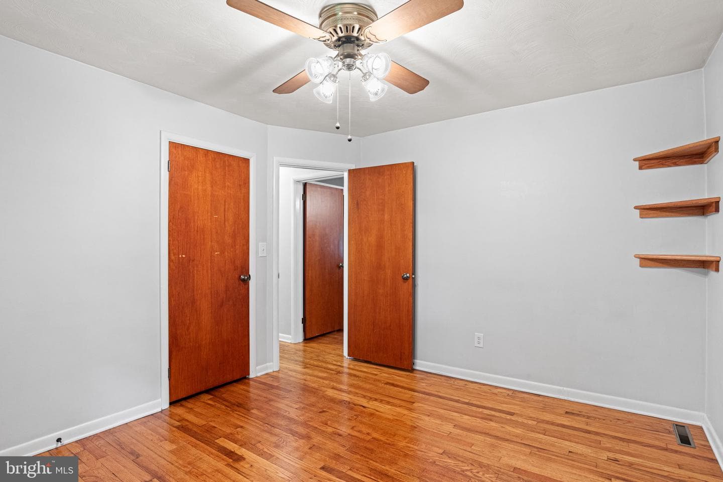 18 Chestnut Street photo 16