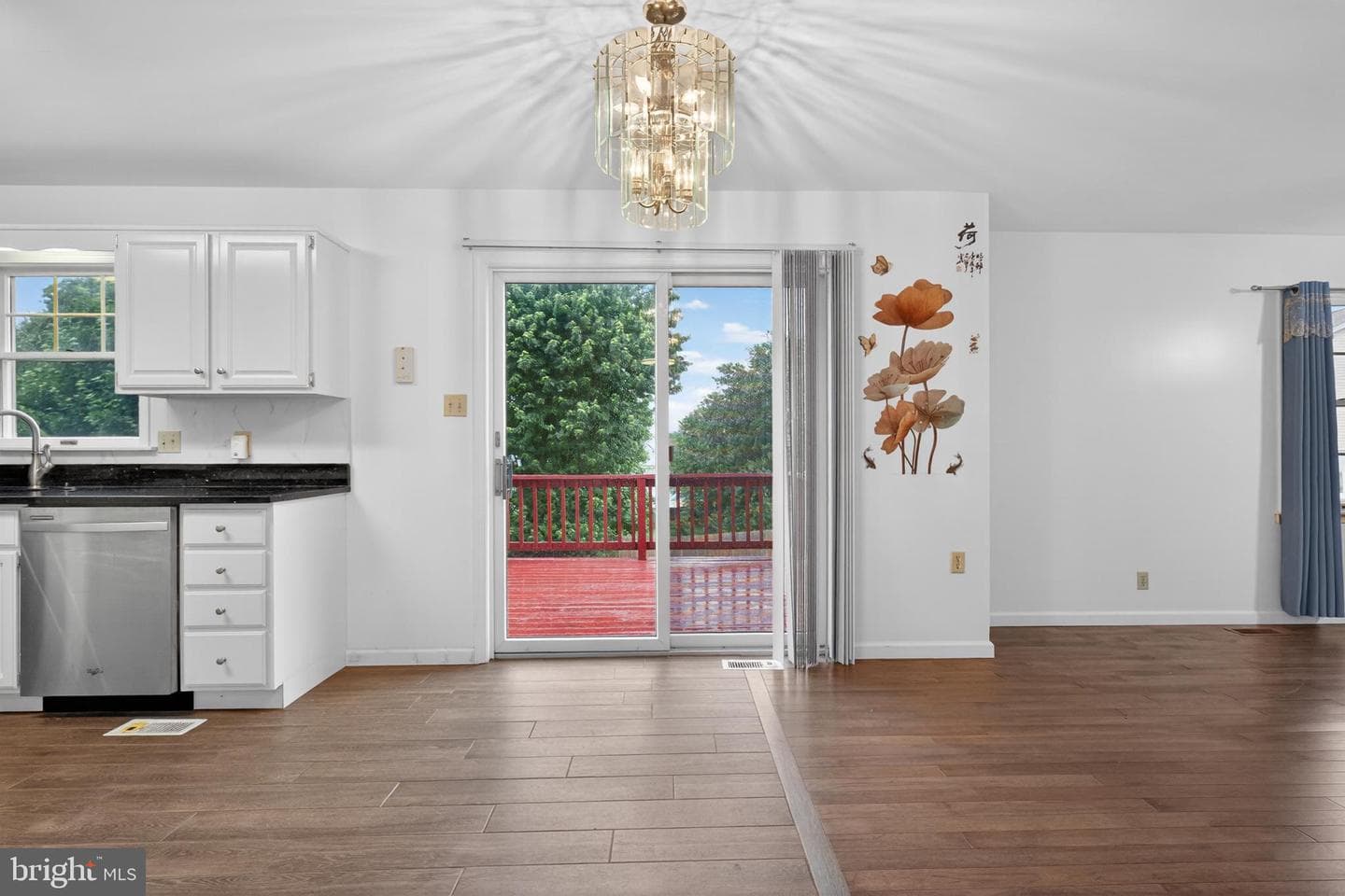 2 Windsor Way photo 14