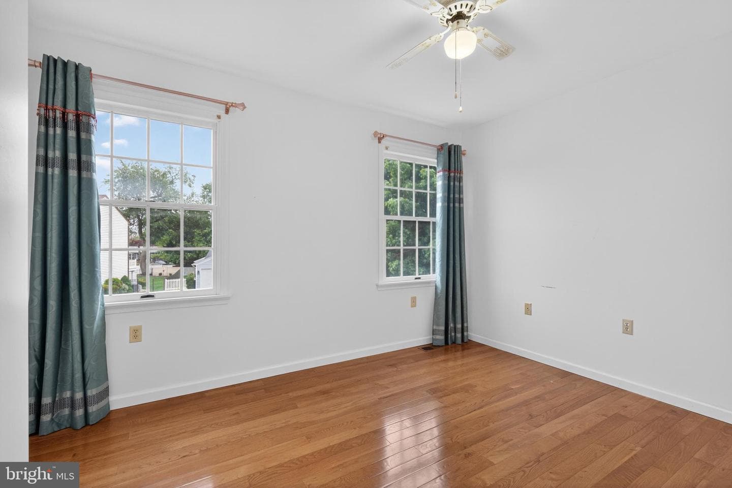 2 Windsor Way photo 20