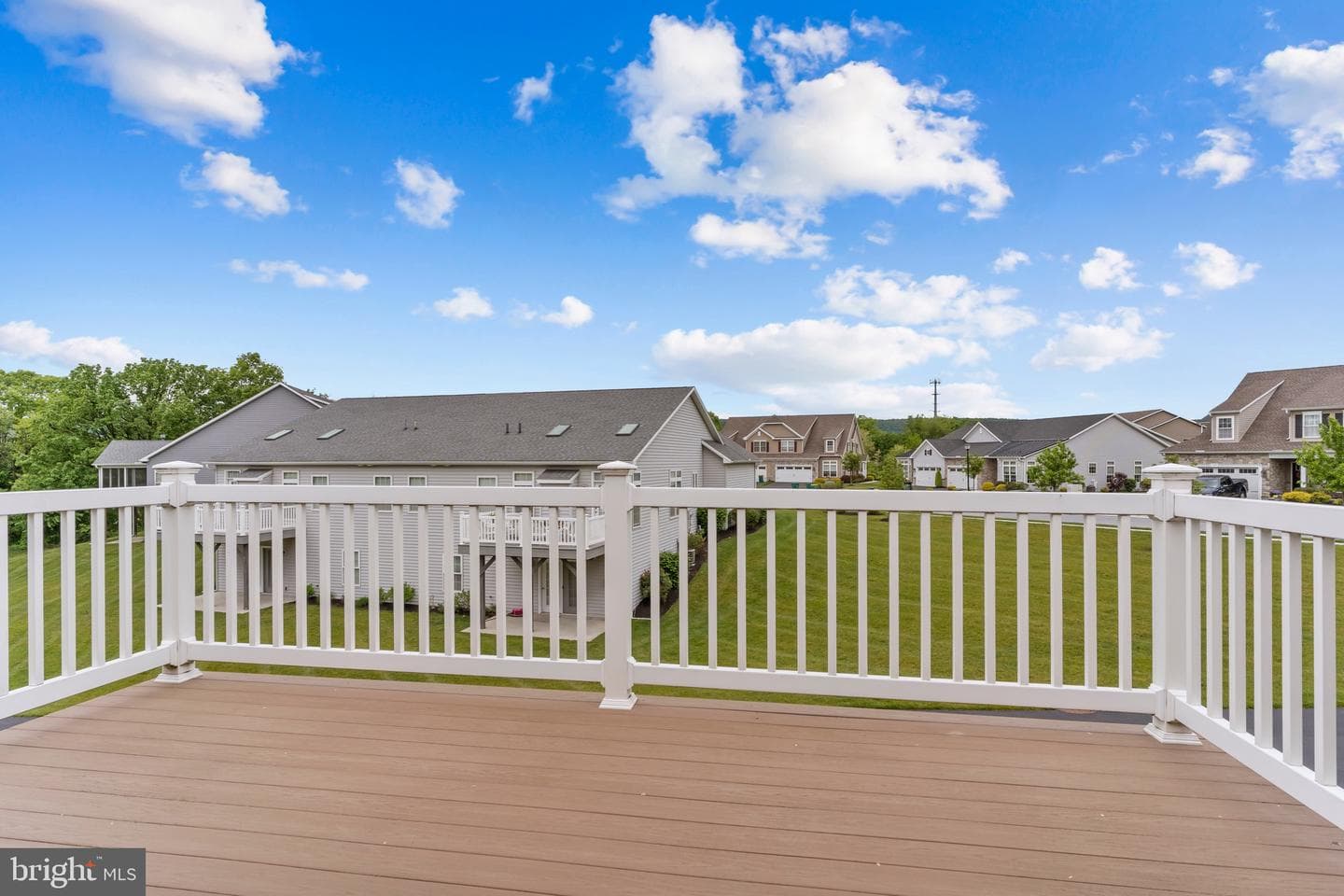 6245 Rivendale Court photo 32