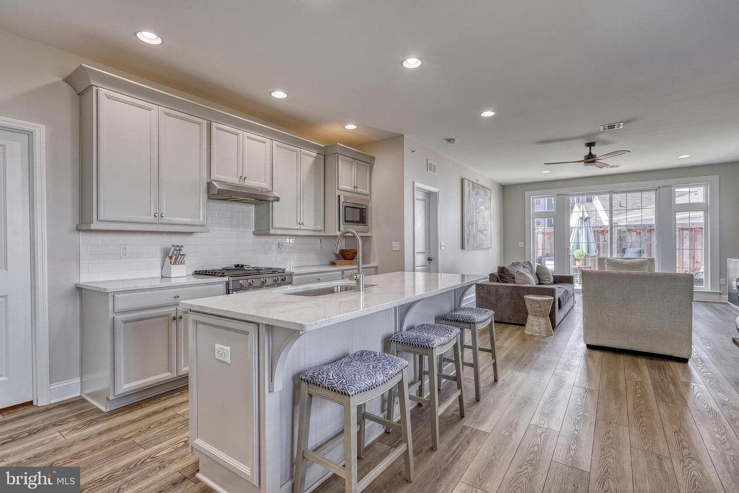 1322 Carnegie Way photo 9