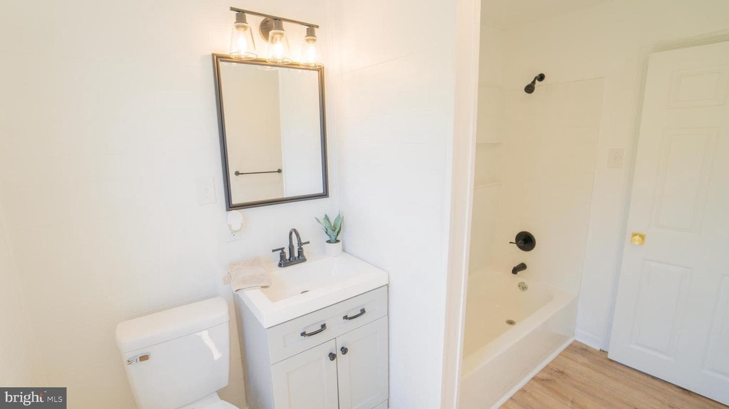 9 Oakwood Circle photo 15