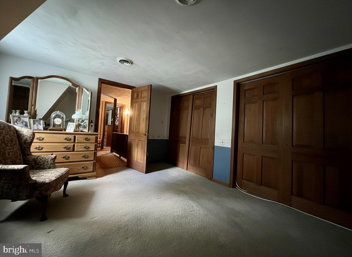 516 N Earl Street photo 13