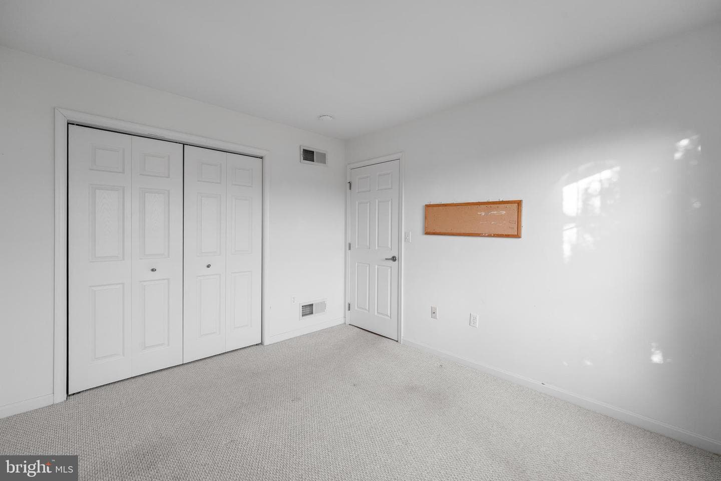 123 Blackbird Lane photo 25