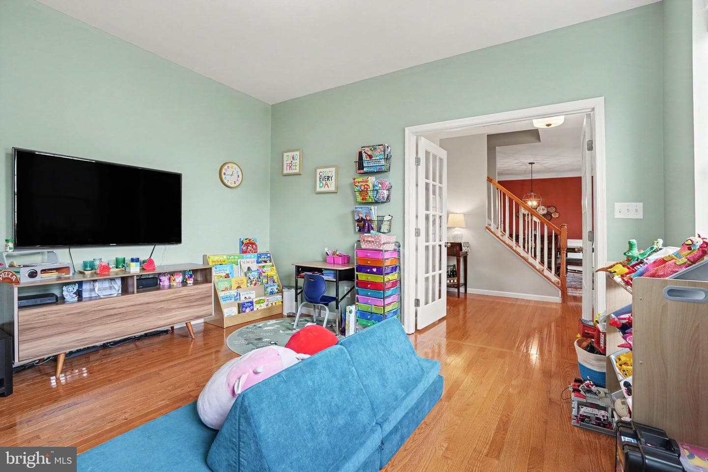18 Oyster Bay Drive photo 14