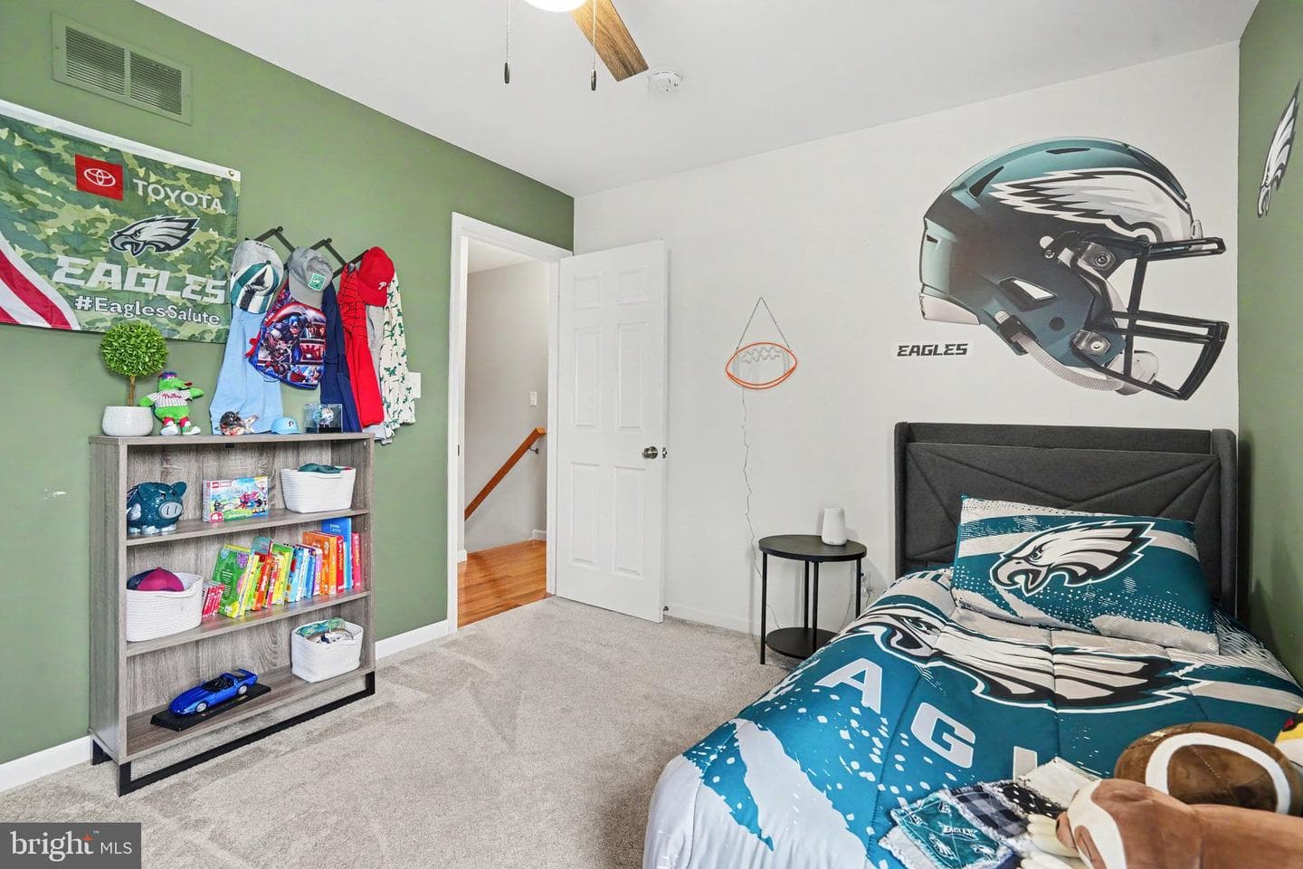 18 Oyster Bay Drive photo 20