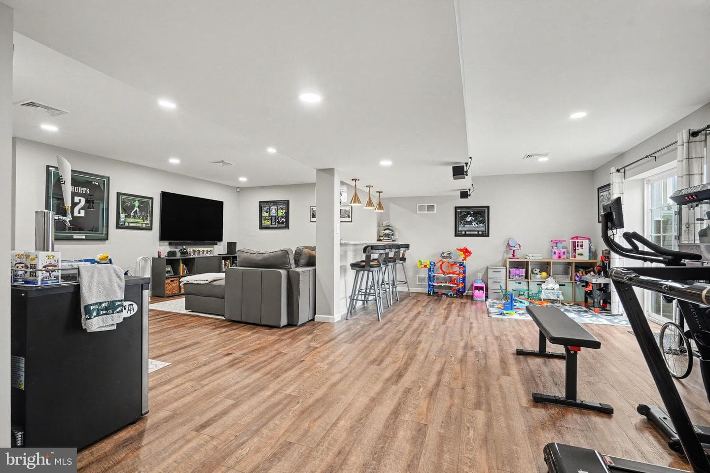 18 Oyster Bay Drive photo 25