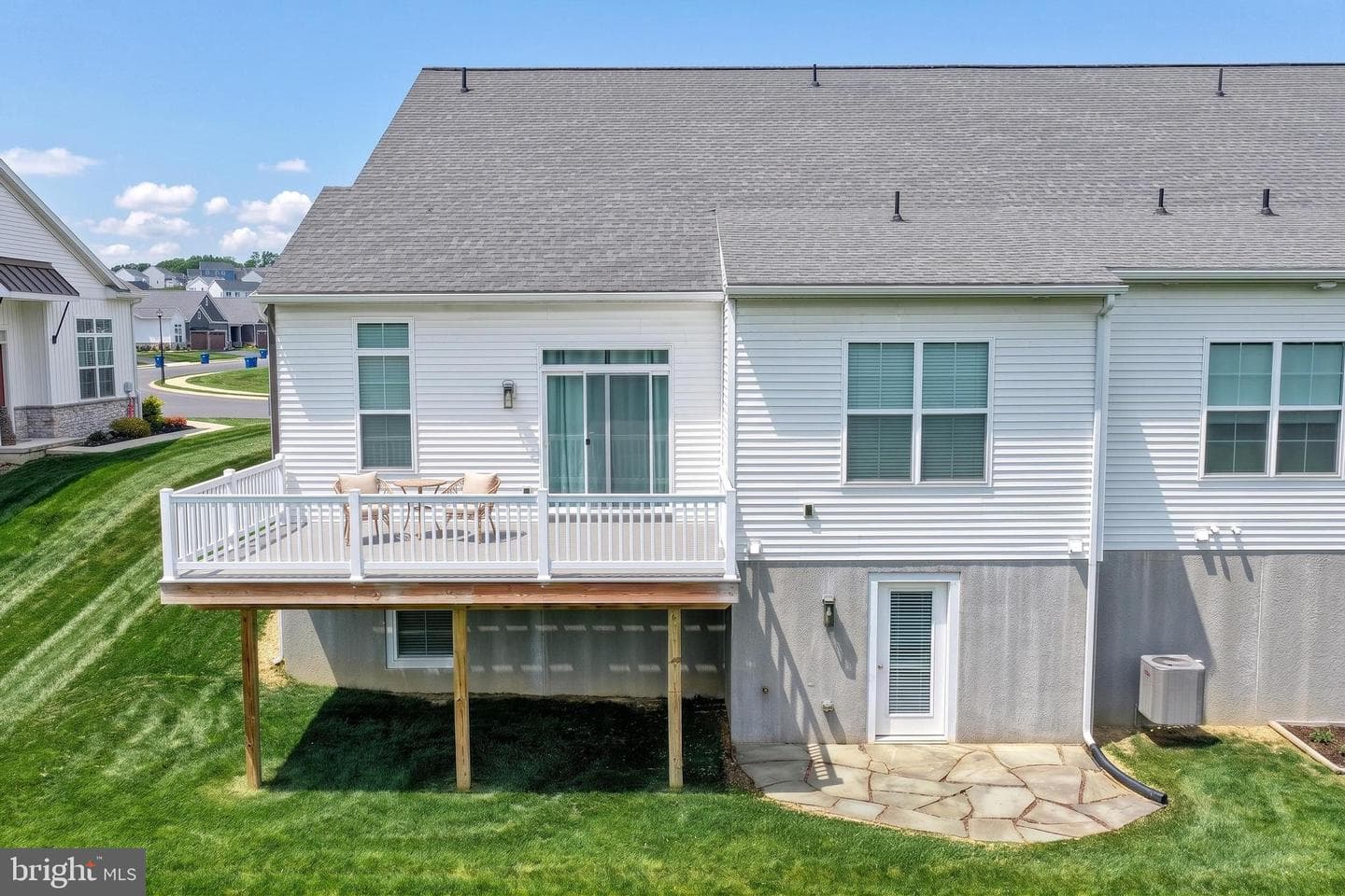770 Aurora Drive photo 4